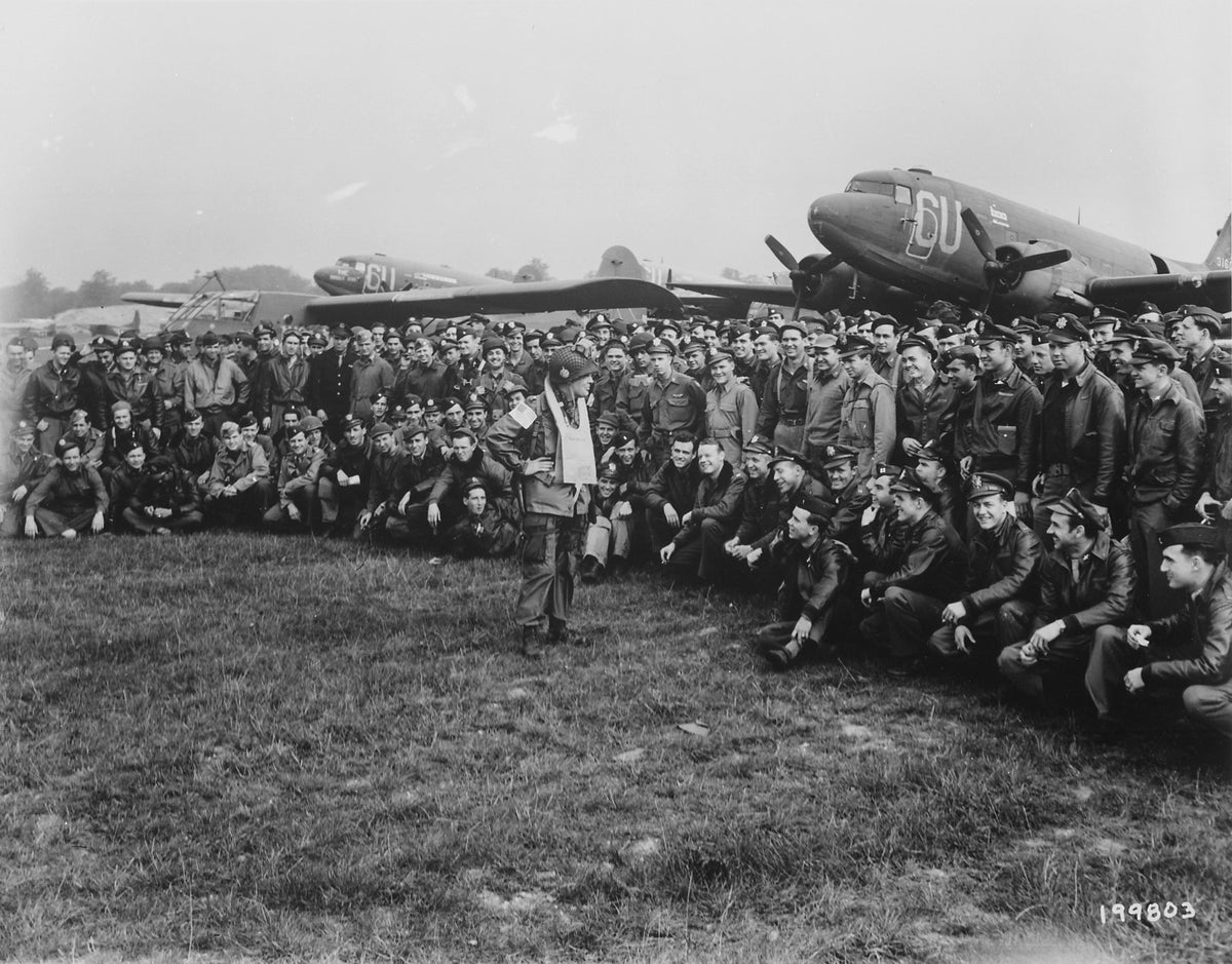 101st Airborne Division personnel and aircraft preparing for the Normandy airborne assault; campaign context for Utah Beach and the Cotentin, 5 June 1944
