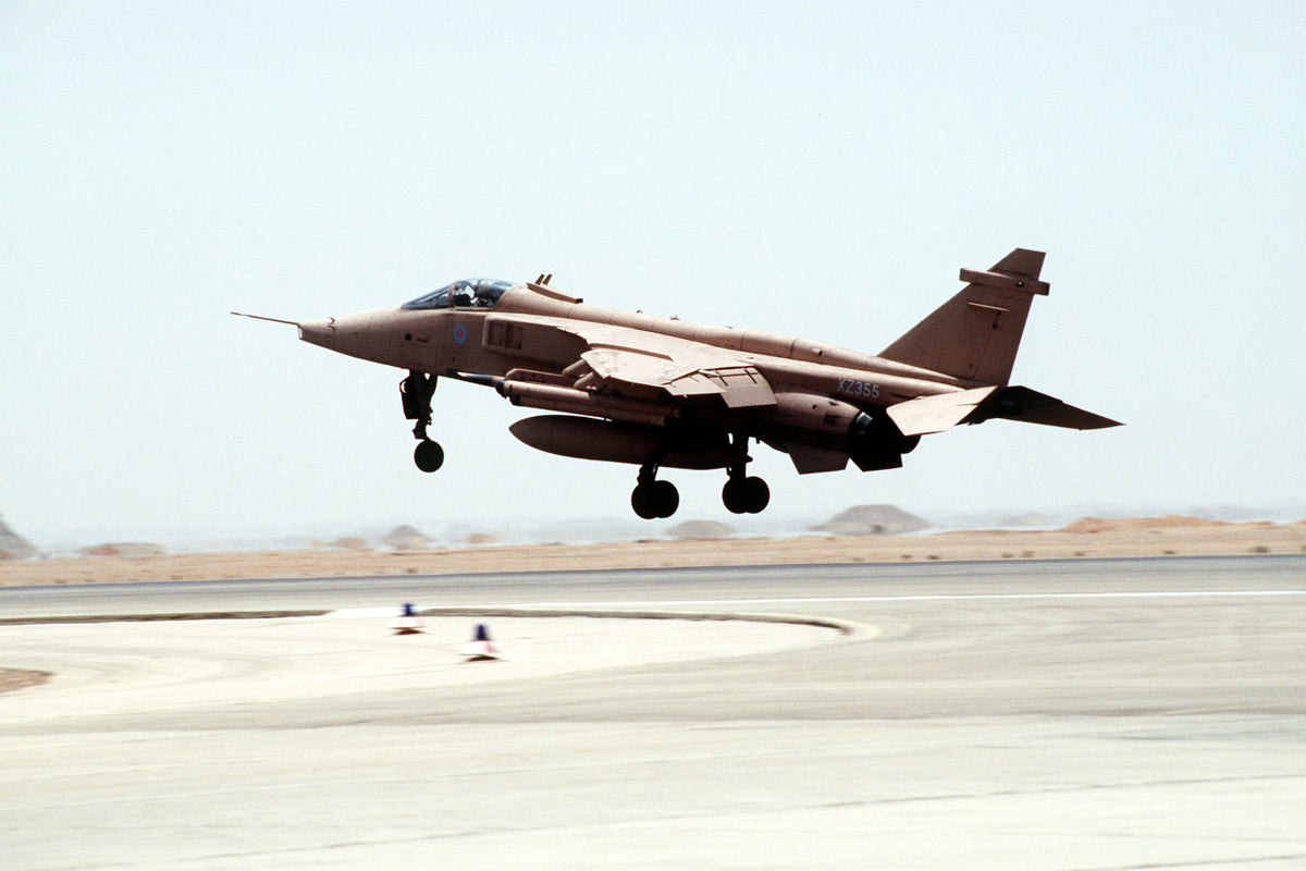 Royal Air Force Jaguar GR1 of No. 41 Squadron during Operation GRANBY in January 1991